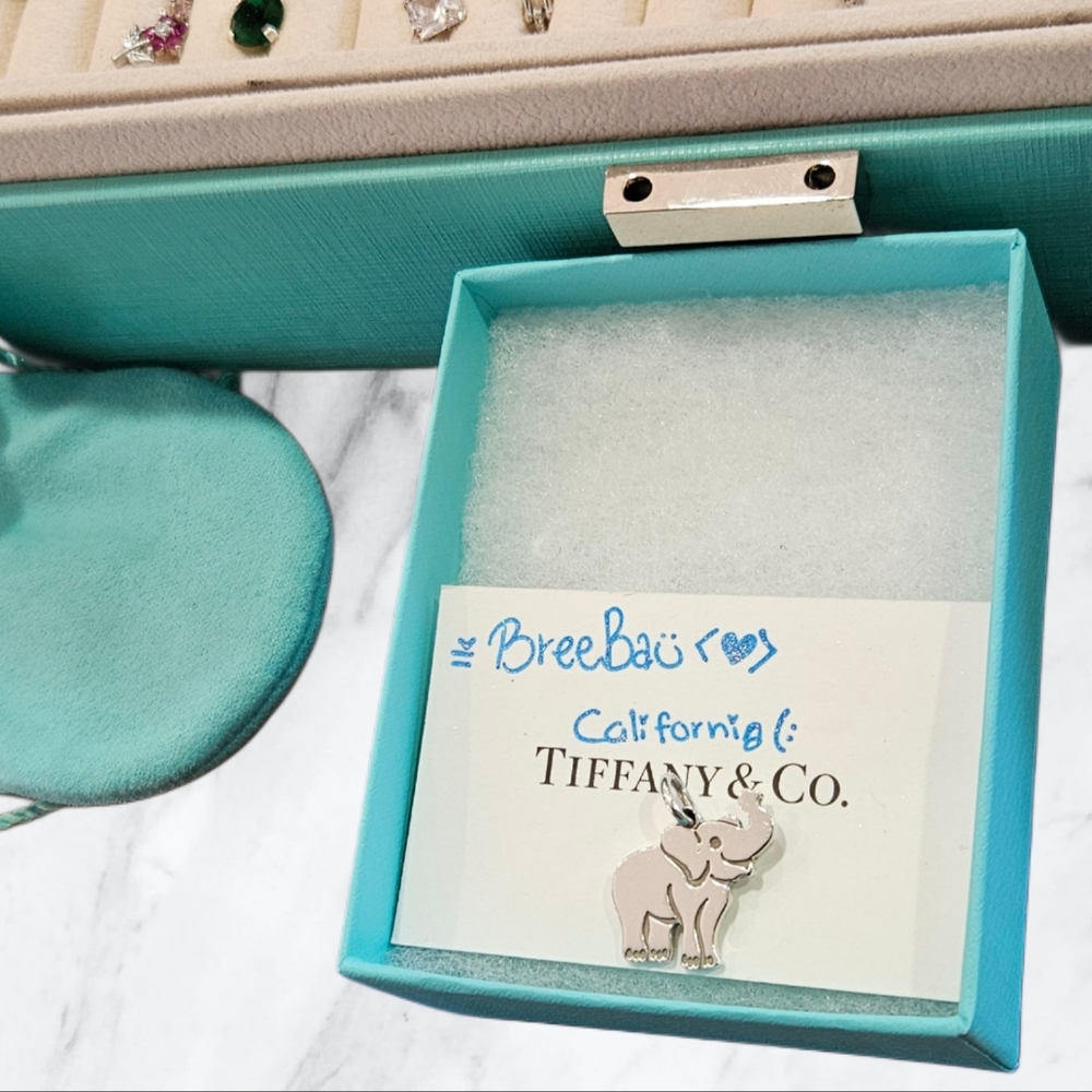 🔥 FINAL SALE 🔥 -- RARE, RETIRED 🐘✨️ TIFFANY & CO. ELEPHANT CHARM ✨️ 🐘